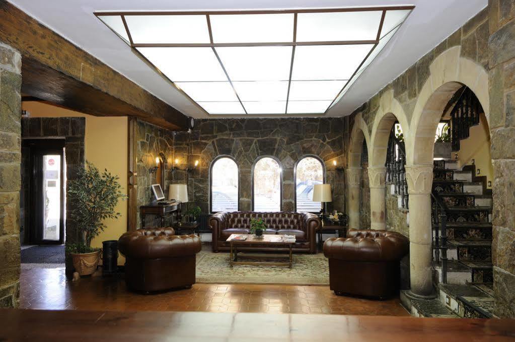 Hotel Leonor Miron Soria Exterior photo